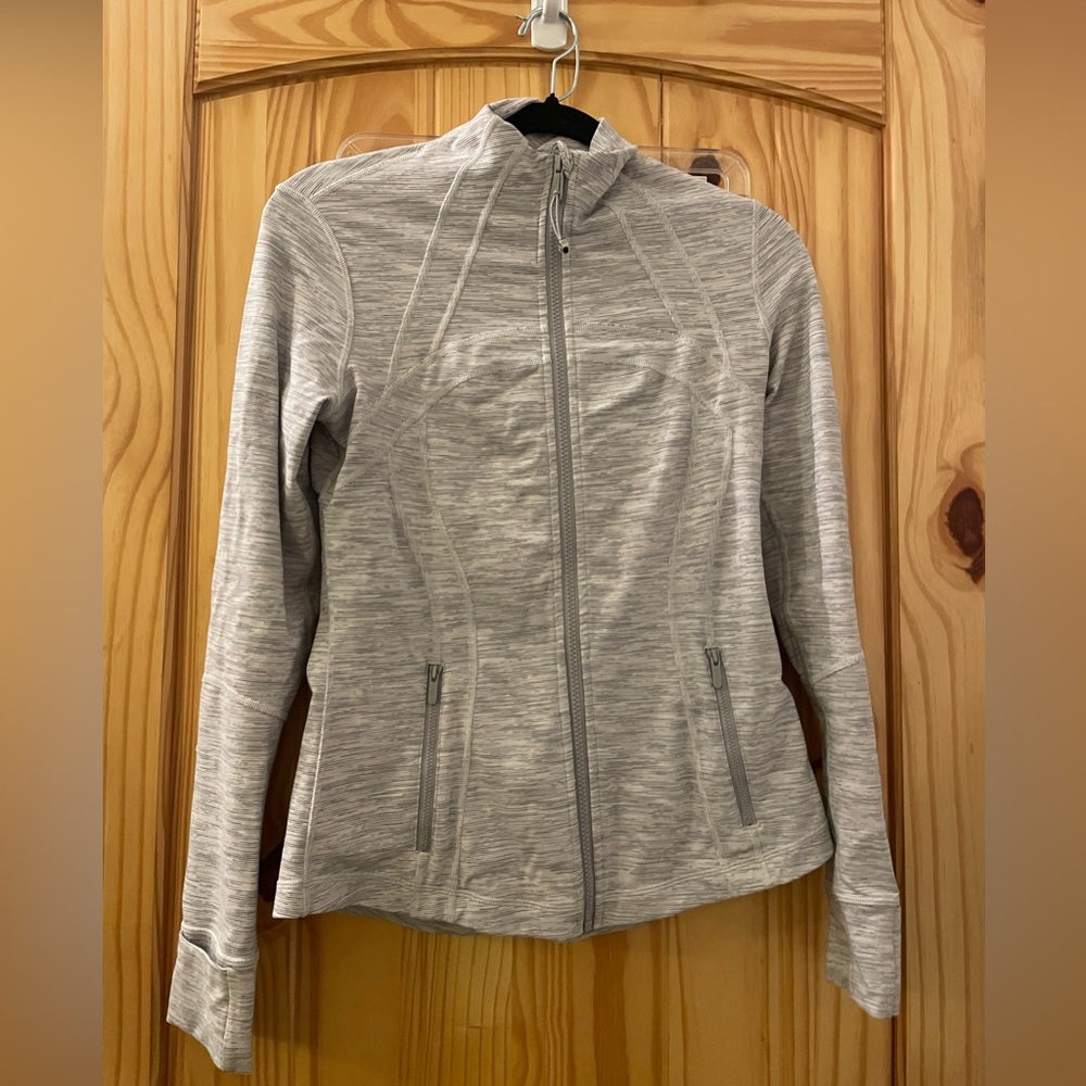Gray Lululemon Define Zip Up Jacket w thumb holes